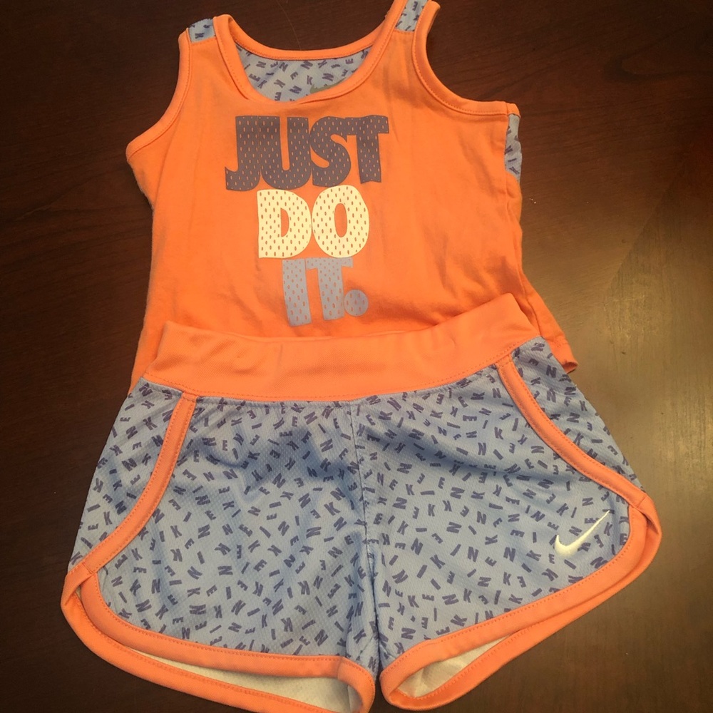 Toddler girls Nike outfits